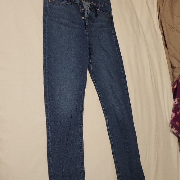 Levi's Denim - Women's Levi's Wedgie Straight Leg Jeans